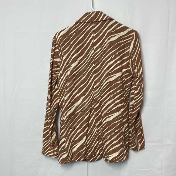 A new day  brown zebra blazer. - Picture 2 of 4